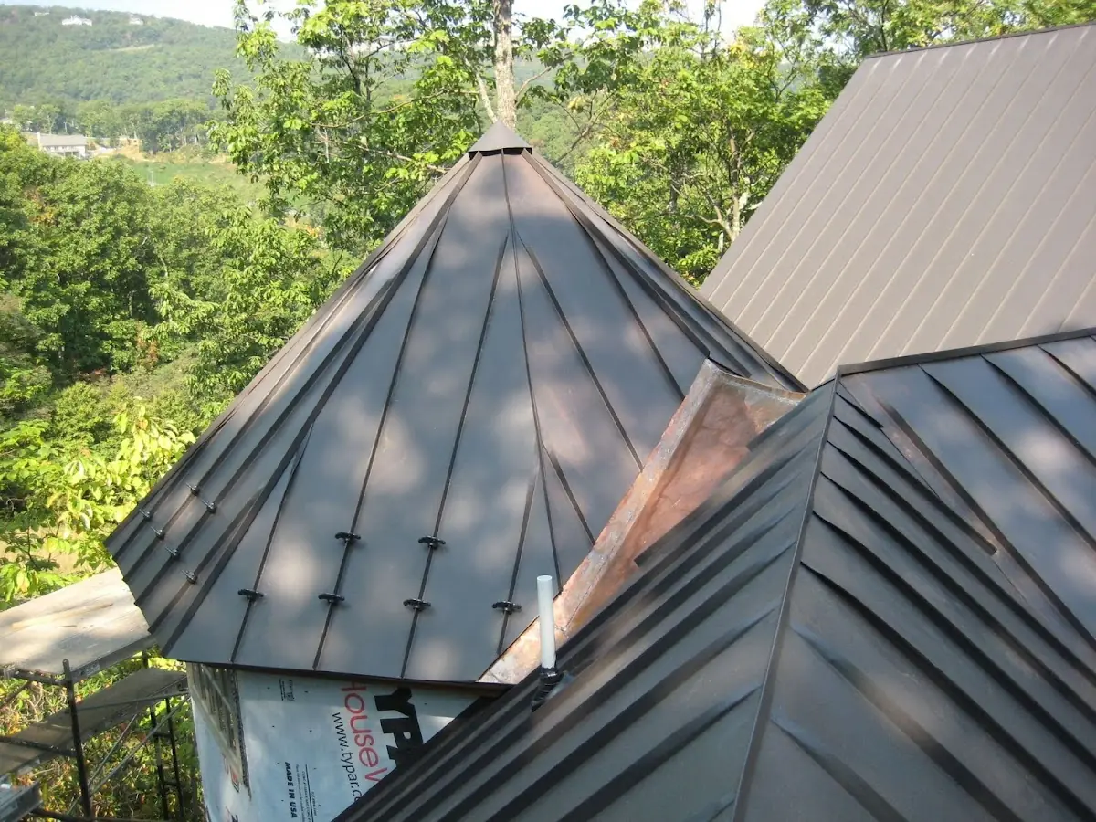 Professional Roof Tarp Installation by Craftsman Roofing in Evergrene